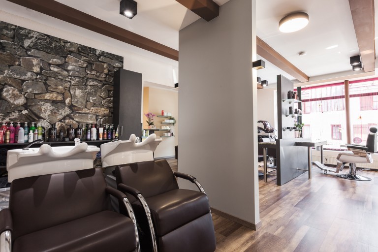 Haarvannacut Salon
