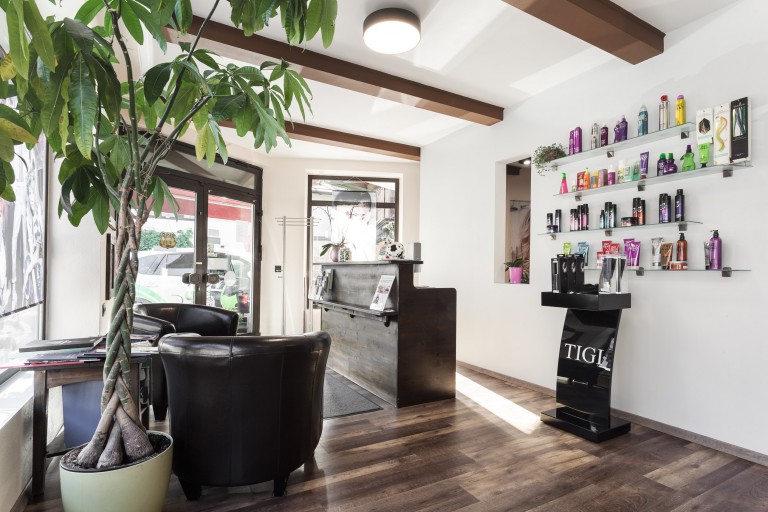 Haarvannacut Salon